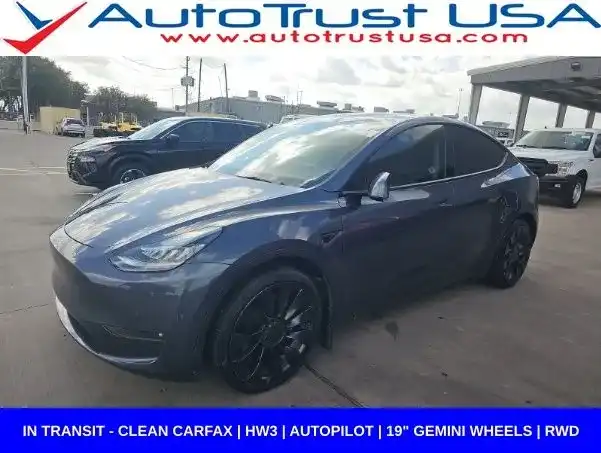 2021 Tesla Model Y Standard Range's photo