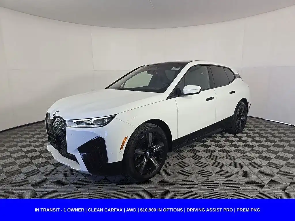2024 BMW iX xDrive50's photo