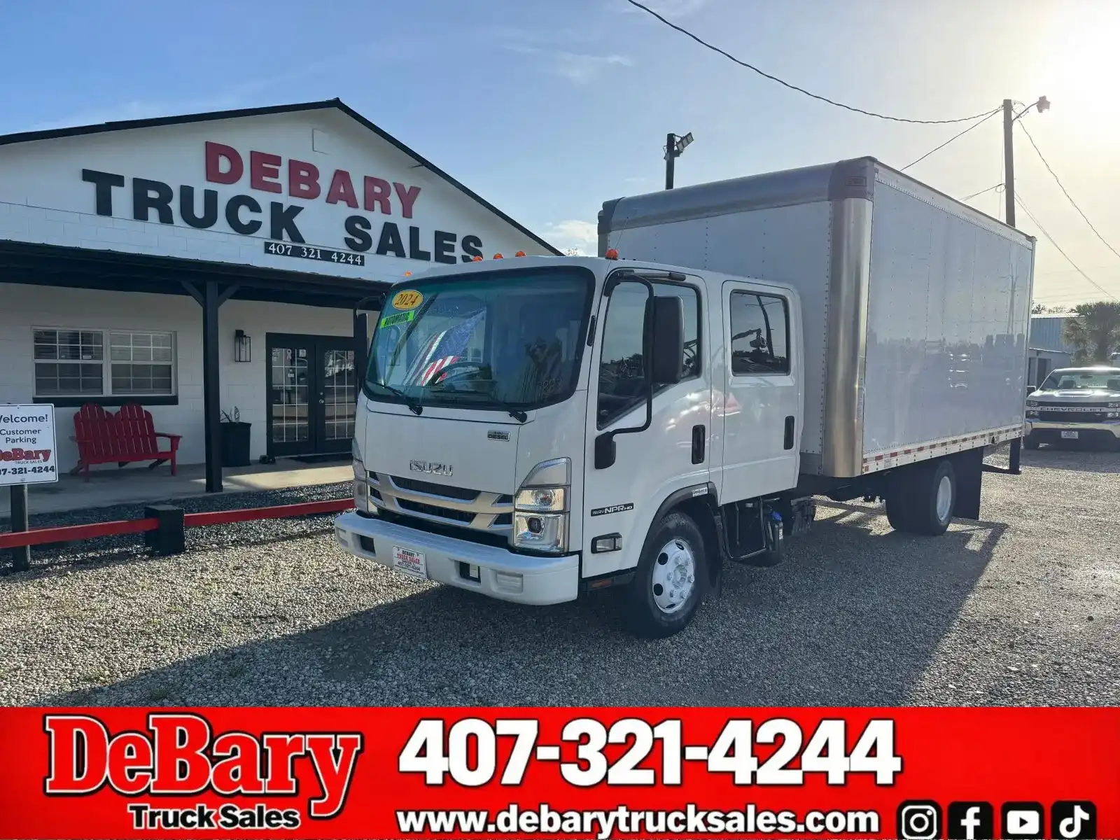 2024 Isuzu NPR-HD's photo