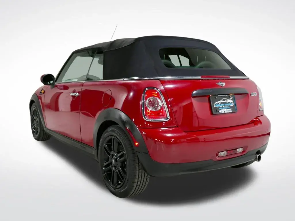 2015 MINI Cooper Base photo 5