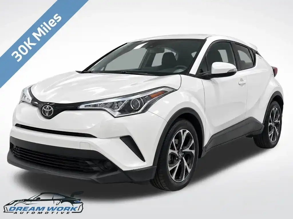 2018 Toyota C-HR XLE's photo