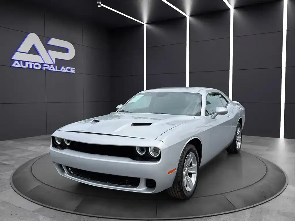 2021 Dodge Challenger SXT Auto's photo