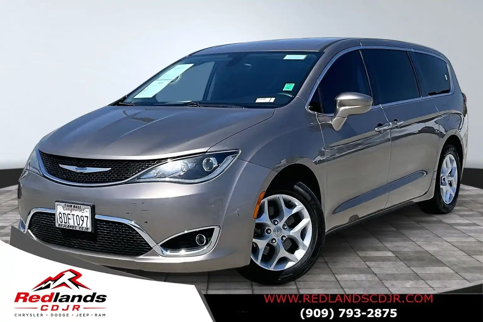 2018 Chrysler Pacifica Touring Plus's photo