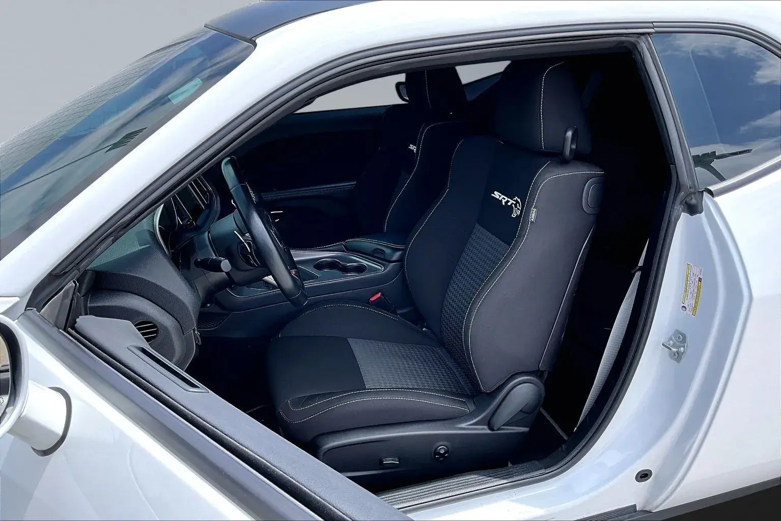 2023 Dodge Challenger SRT Hellcat Jailbreak Auto photo 3