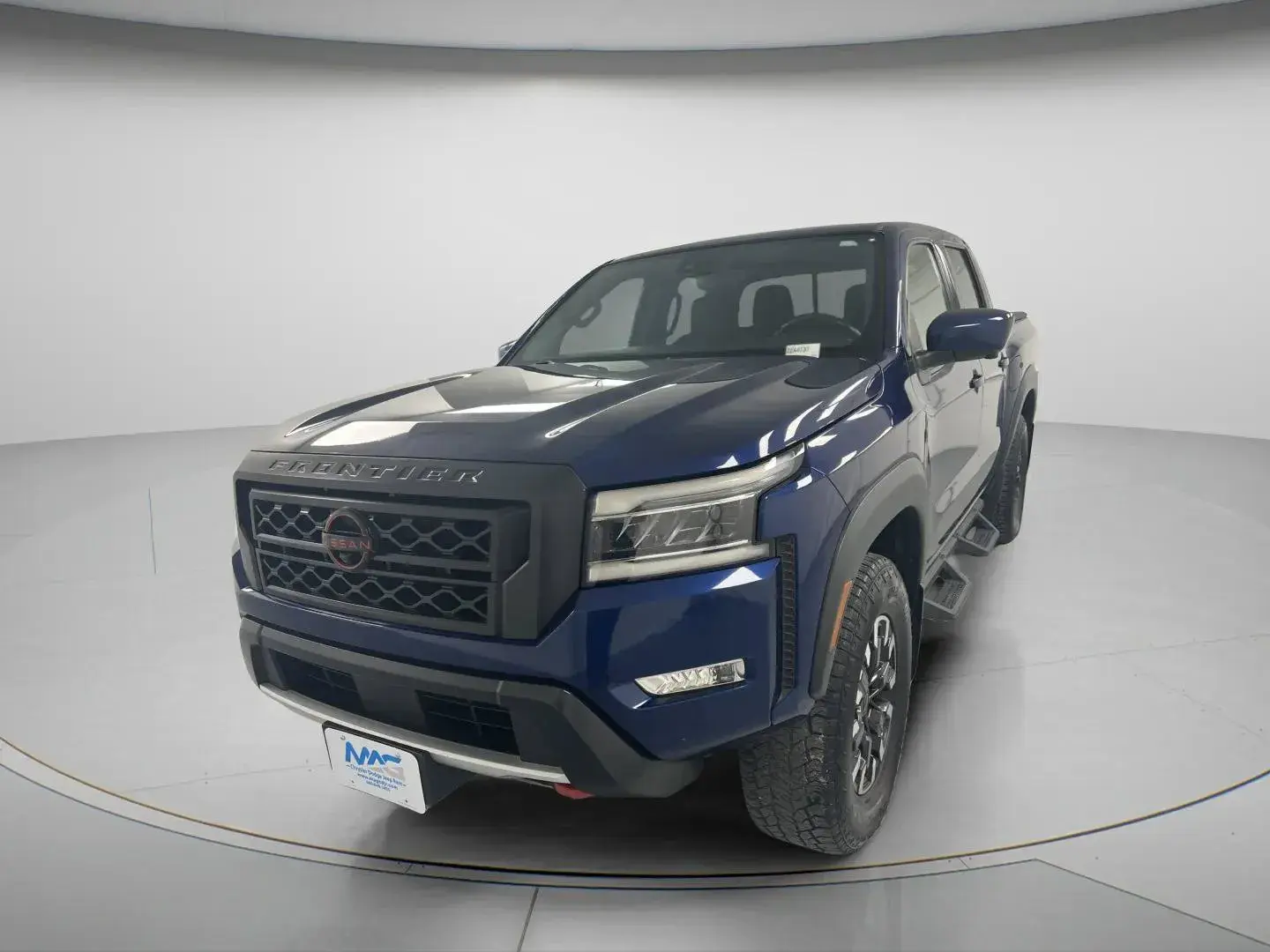 2022 Nissan Frontier PRO-4X Crew Cab 4X4 photo 4