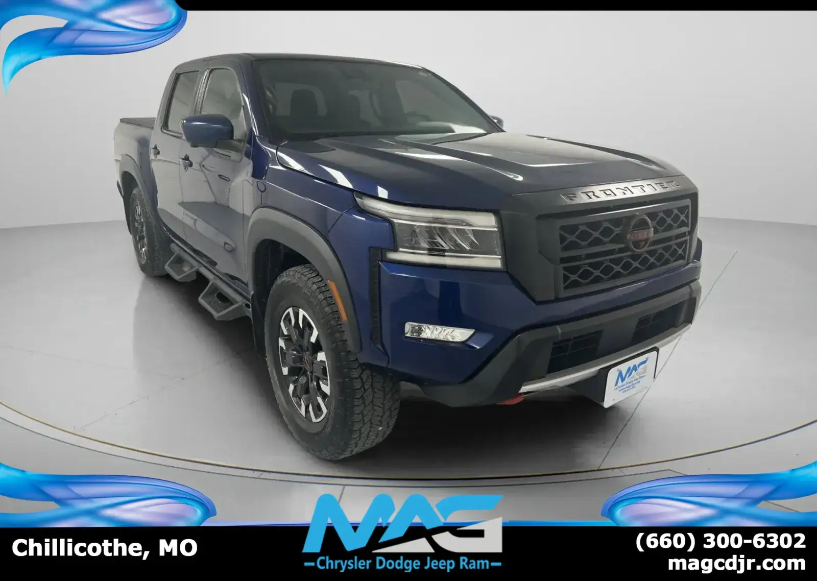 2022 Nissan Frontier PRO-4X Crew Cab 4X4 photo 1