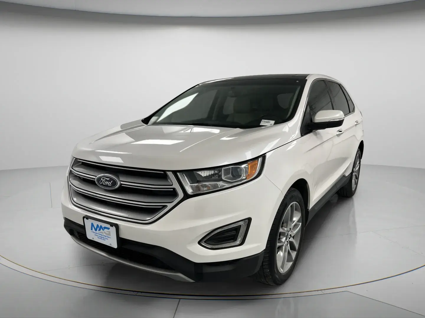 2017 Ford Edge Titanium AWD photo 4