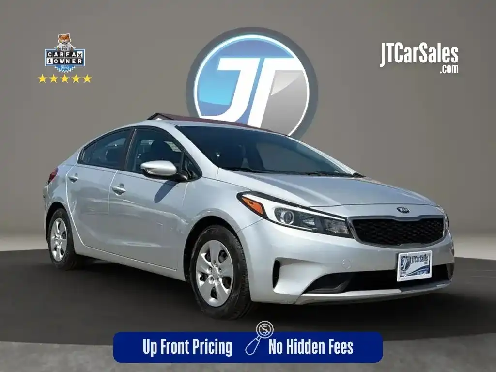 2017 Kia Forte LX AT's photo