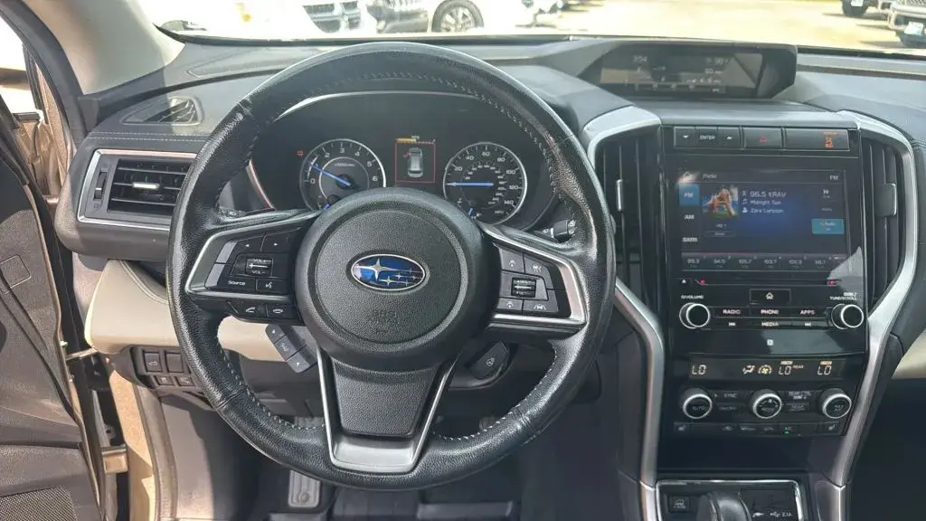 2019 Subaru Ascent Limited 7 Passenger photo 5