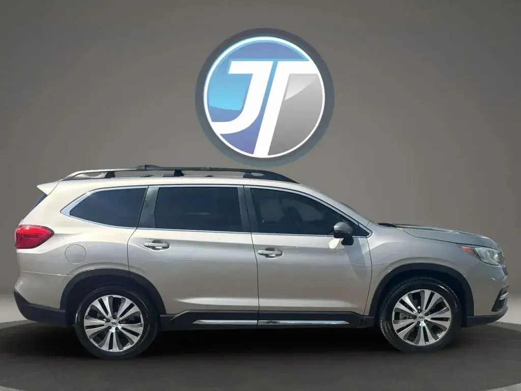 2019 Subaru Ascent Limited 7 Passenger photo 4