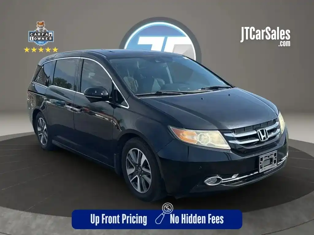 2014 Honda Odyssey Touring's photo