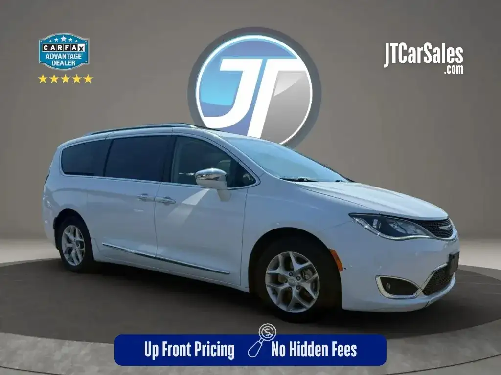 2020 Chrysler Pacifica Limited's photo