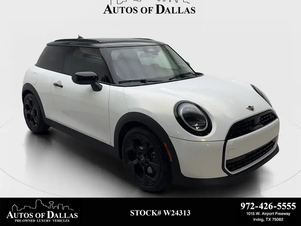 2025 MINI Hardtop Cooper S Signature's photo