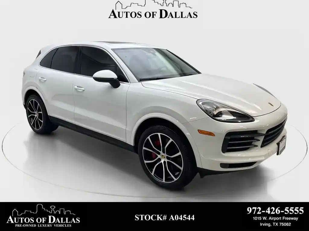 2022 Porsche Cayenne Base's photo