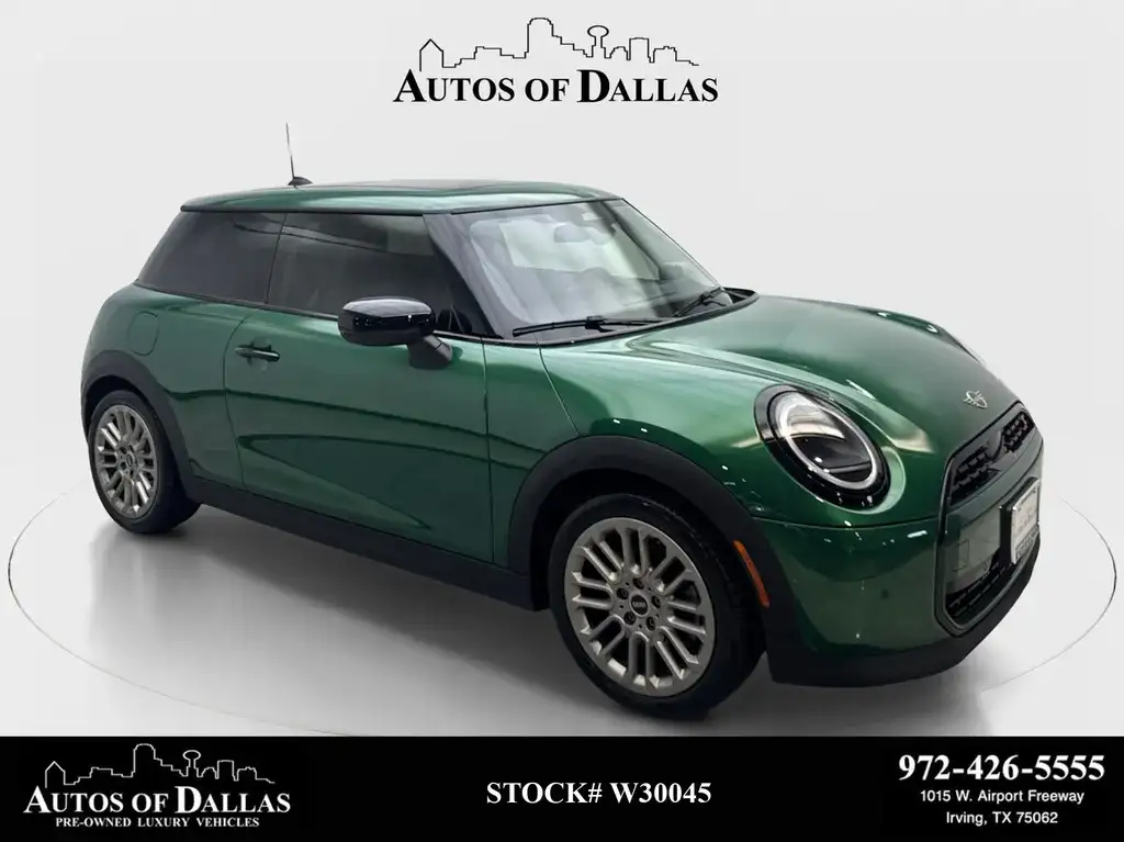 2025 MINI Hardtop Cooper S Signature's photo