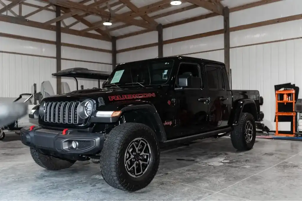 2025 Jeep Gladiator Rubicon Auto's photo