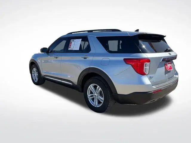 2022 Ford Explorer XLT 4WD photo 4