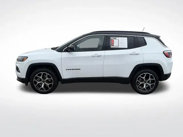 2025 Jeep Compass Limited 4X4 photo 3