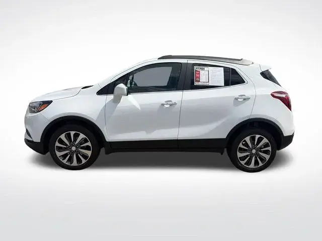 2022 Buick Encore Preferred AWD photo 3