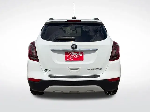 2022 Buick Encore Preferred AWD photo 5