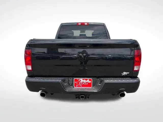 2015 RAM 1500 Express 4x4 Quad Cab photo 5