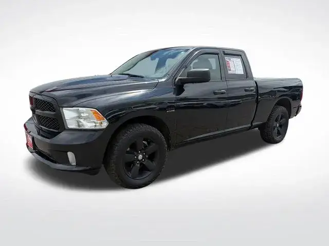 2015 RAM 1500 Express 4x4 Quad Cab photo 1
