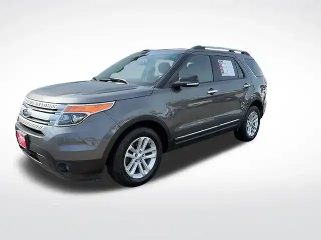 2015 Ford Explorer XLT 4x4's photo