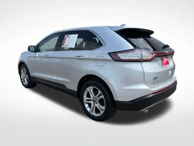 2017 Ford Edge Titanium AWD photo 4