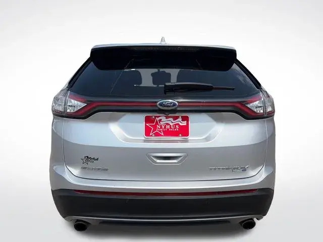 2017 Ford Edge Titanium AWD photo 5