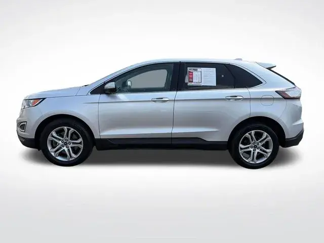 2017 Ford Edge Titanium AWD photo 3