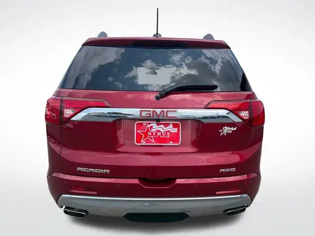 2019 GMC Acadia Denali AWD photo 5
