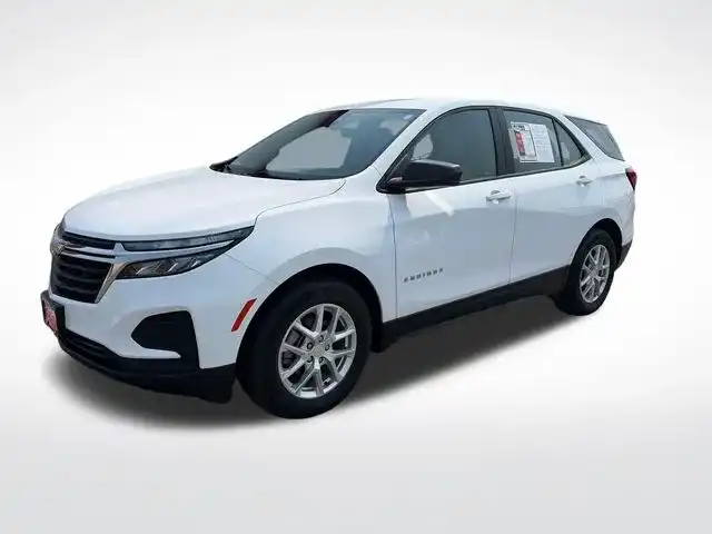 2023 Chevrolet Equinox LS's photo