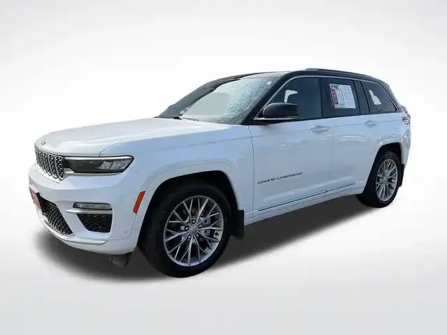 2024 Jeep Grand Cherokee Summit's photo