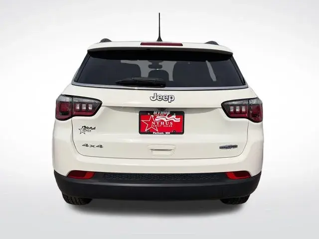 2018 Jeep Compass Latitude 4WD photo 5