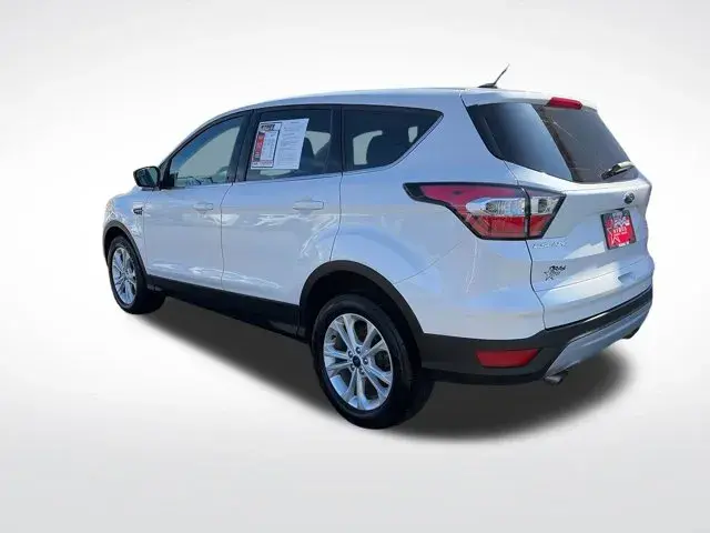 2017 Ford Escape SE 4WD photo 4