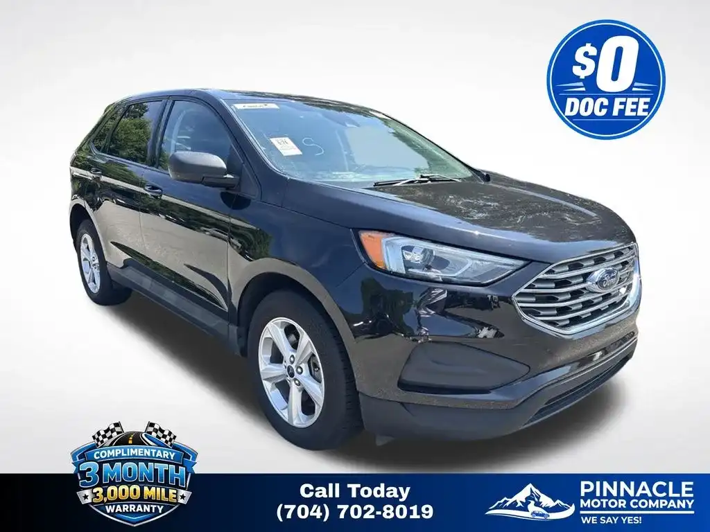 2021 Ford Edge SE AWD's photo