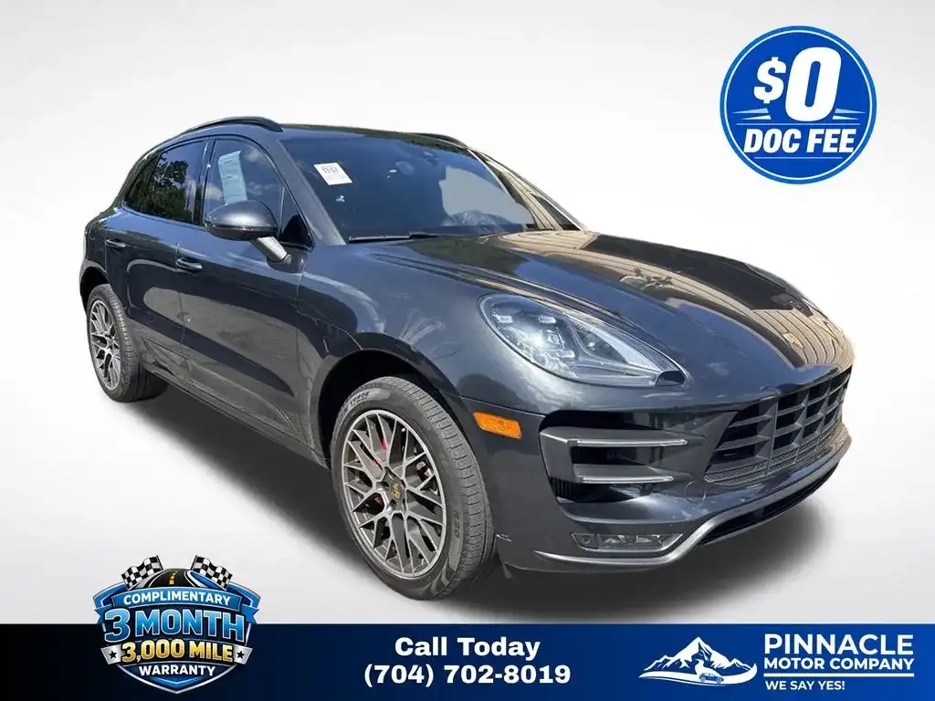 2017 Porsche Macan Turbo's photo