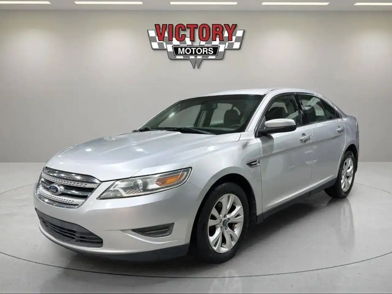 2011 Ford Taurus SEL FWD's photo