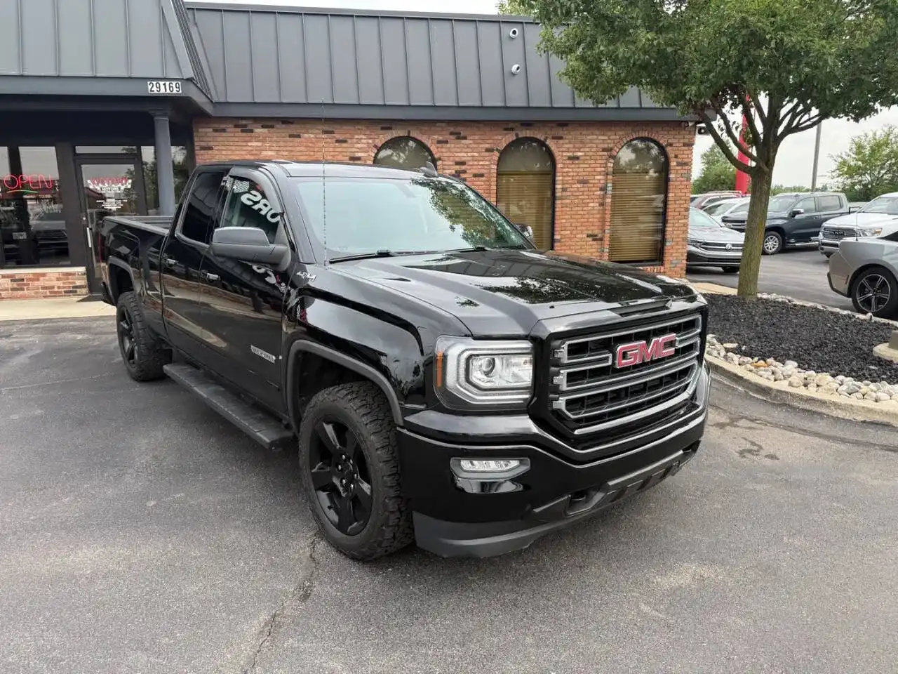 2017 GMC Sierra SLE 4x4 Double Cab Standard Box's photo