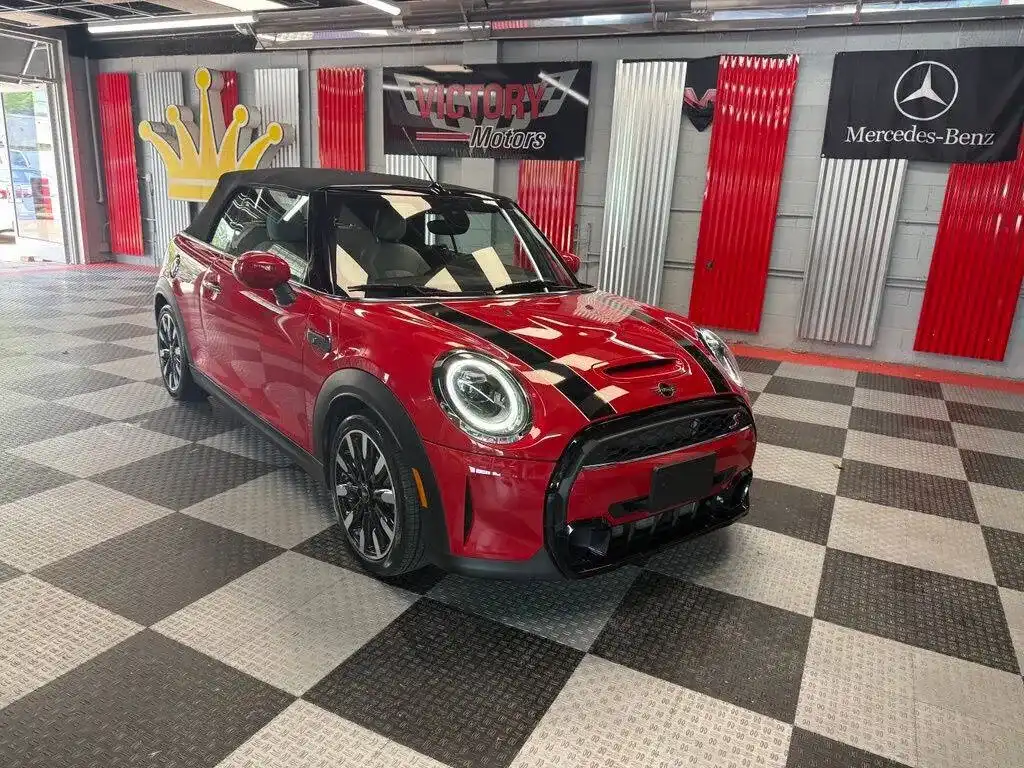 2022 MINI Convertible Cooper S's photo