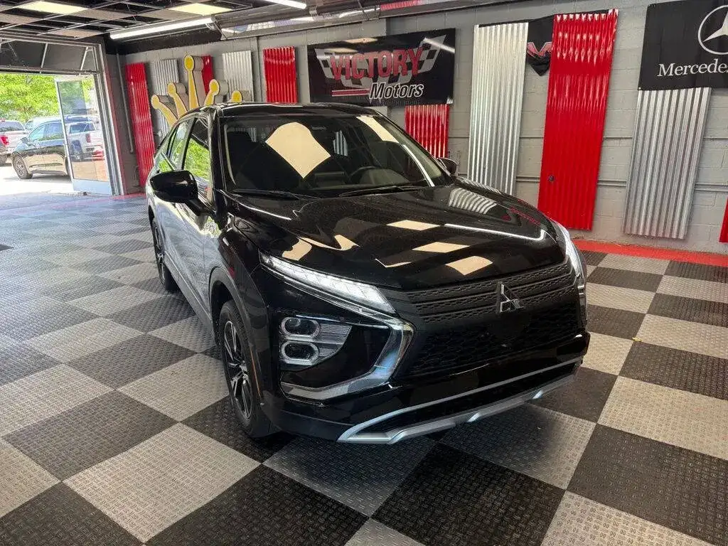 2024 Mitsubishi Eclipse Cross SE S-AWC's photo