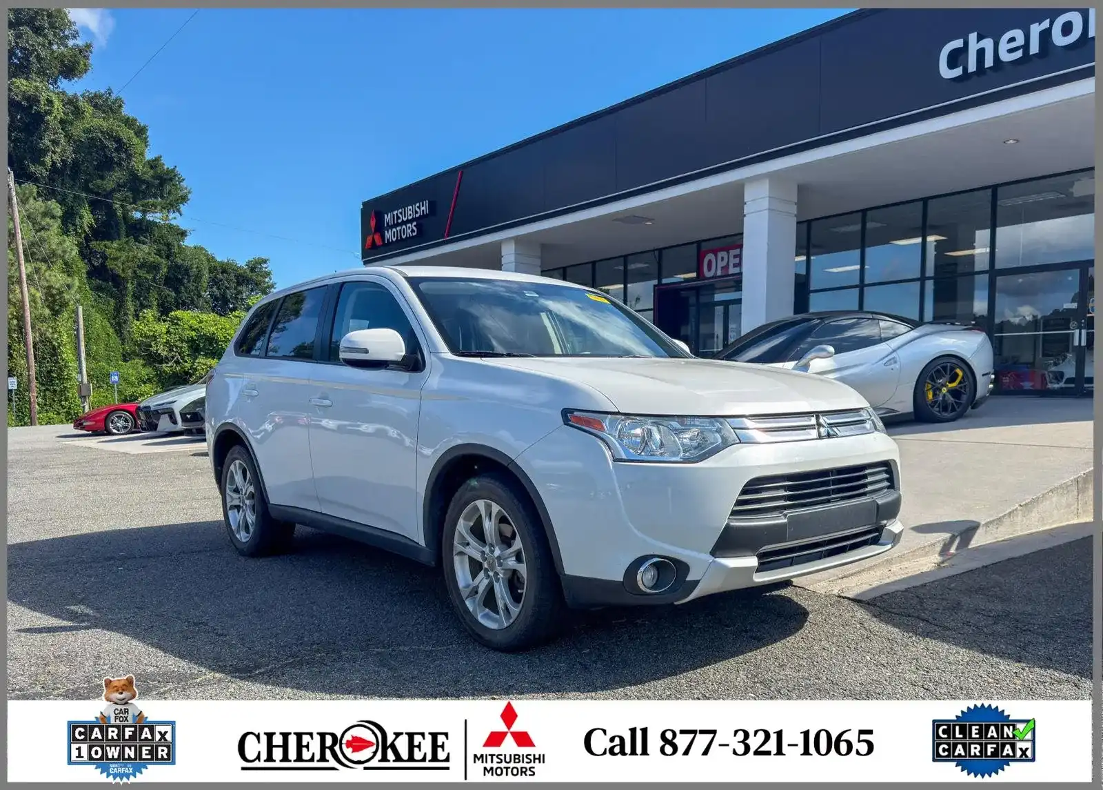 2015 Mitsubishi Outlander SE FWD's photo