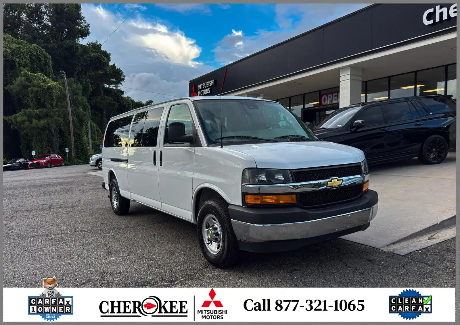 2024 Chevrolet Express 3500 LT Extended's photo