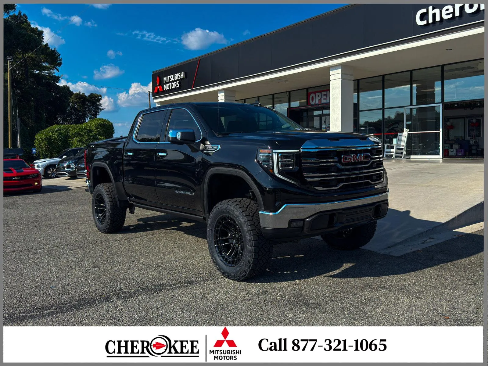 2026 GMC Sierra SLT 4WD Crew Cab Short Box's photo