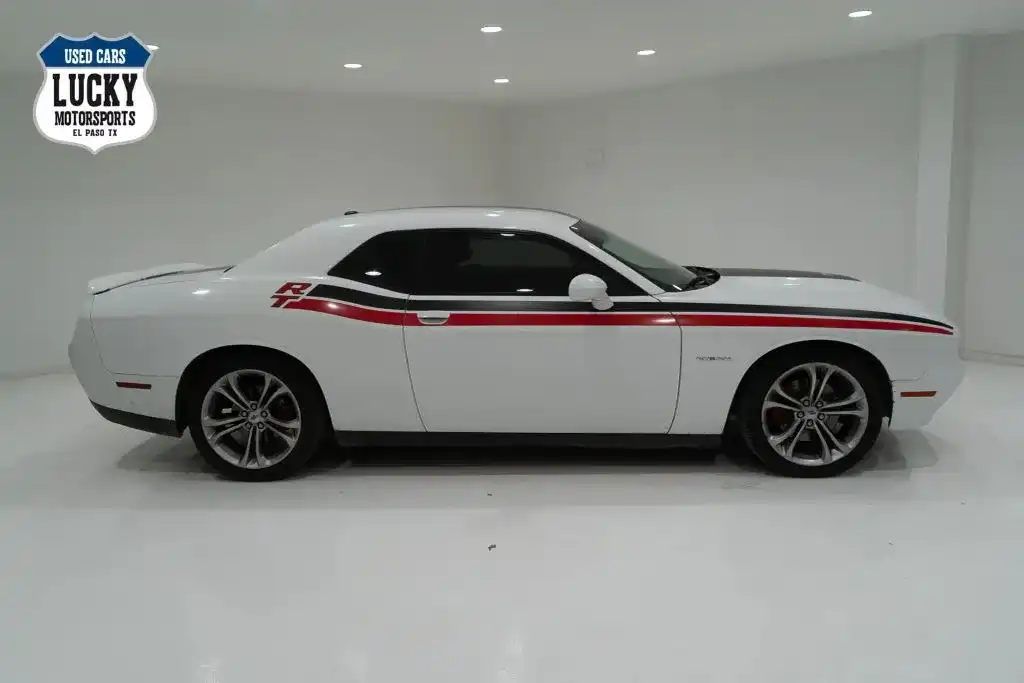2020 Dodge Challenger R/T's photo