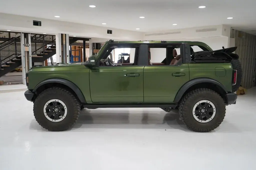 2022 Ford Bronco Outer Banks Advanced 4x4 photo 5