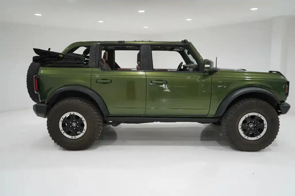 2022 Ford Bronco Outer Banks Advanced 4x4's photo