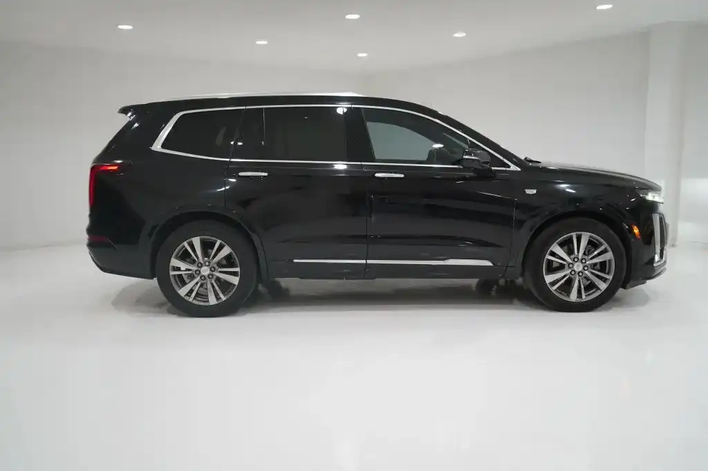 2022 Cadillac XT6 Premium Luxury Auto's photo
