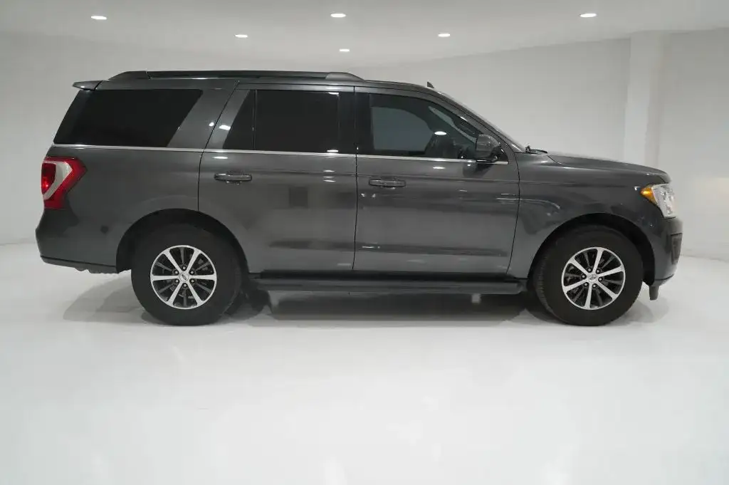 2020 Ford Expedition XLT's photo