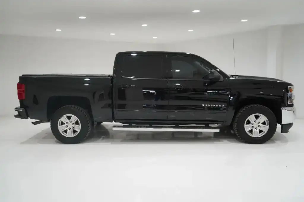 2018 Chevrolet Silverado 1500 LT Crew Cab Short Box's photo